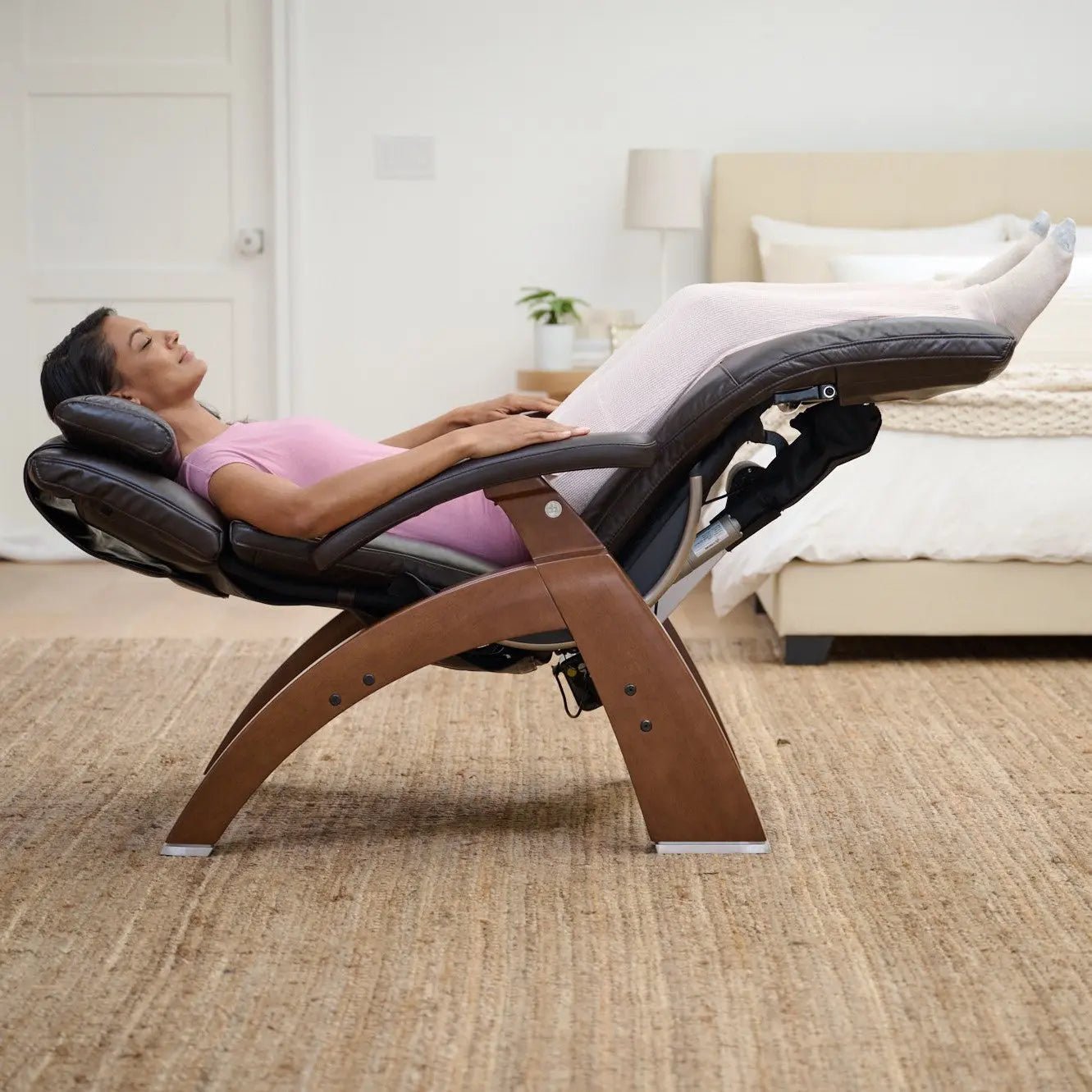 A high-quality ergonomic office chair built to meet professional safety and durability standards.